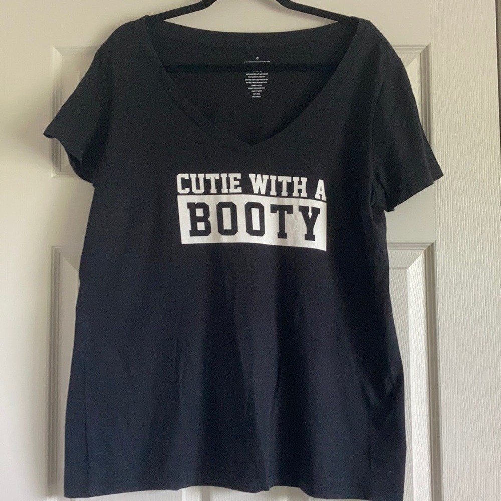 Torrid V neck Graphic T size 0 (12)